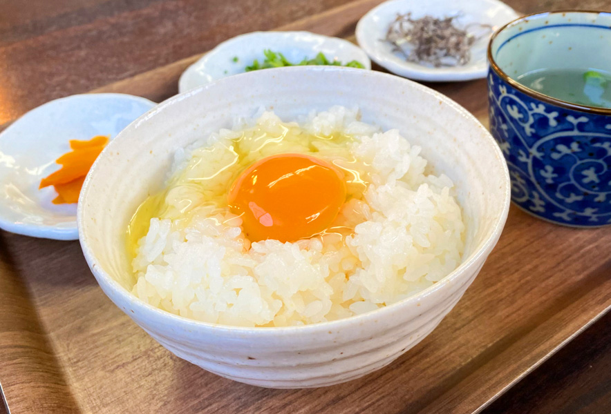 飯塚】新鮮卵食べ放題で390円！たまごん工房 たまごご飯カフェの卵かけ