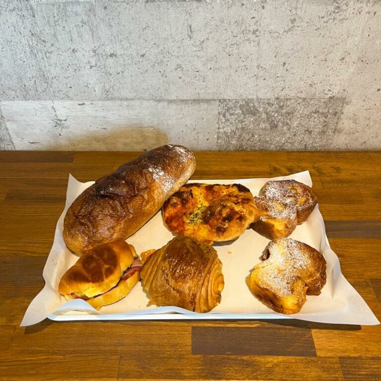 【福智】やみつきになる街のパン屋さん。パンホリックの生フランス 筑豊情報マガジンWING