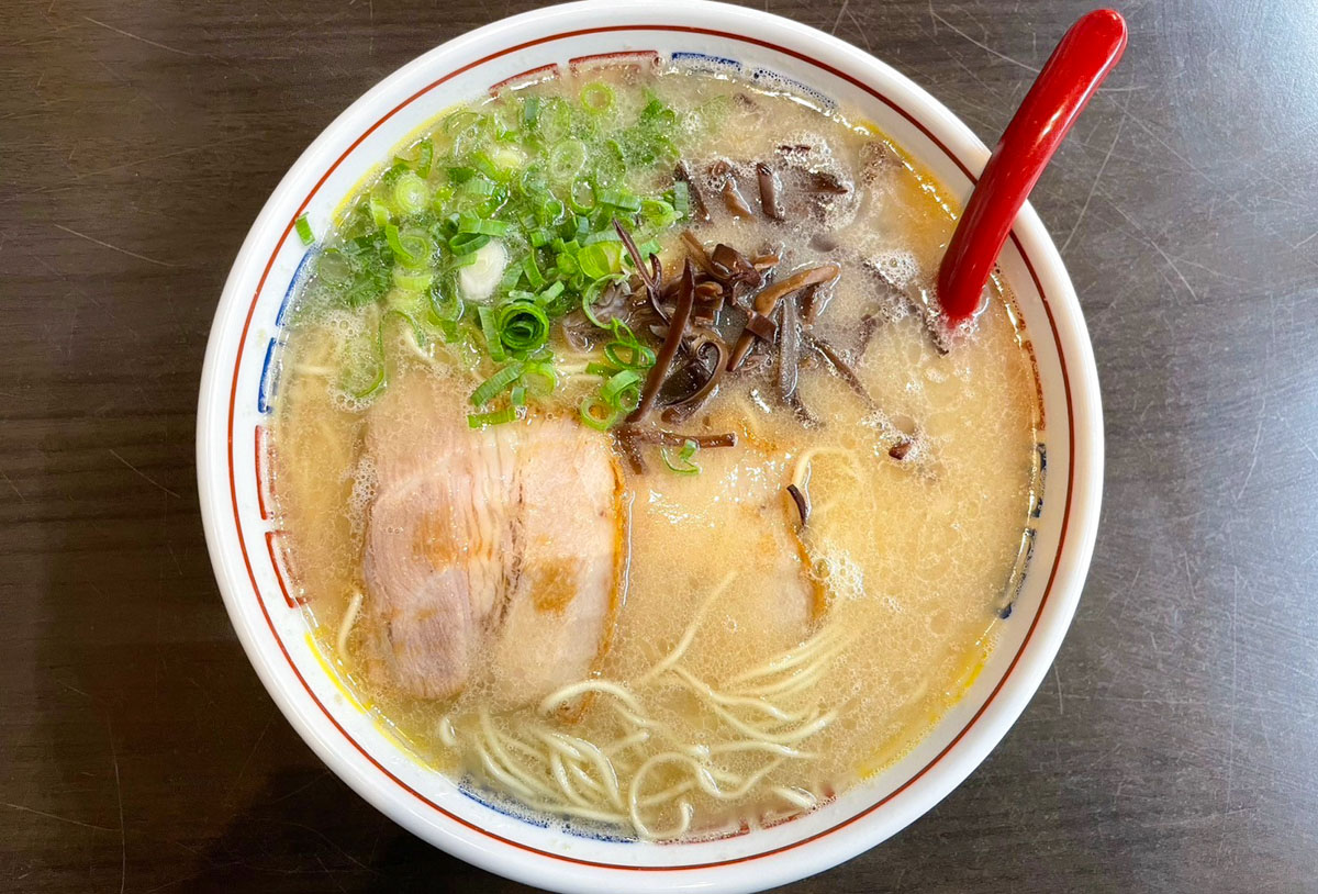 飯塚】こだわりの自家製麺が自慢。龍ラーメンのとん骨セット - 筑豊情報マガジンWING