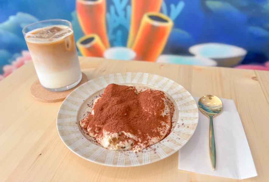 田川】7/7 New Open！幻想的なイルカアートとふわふわなティラミスが