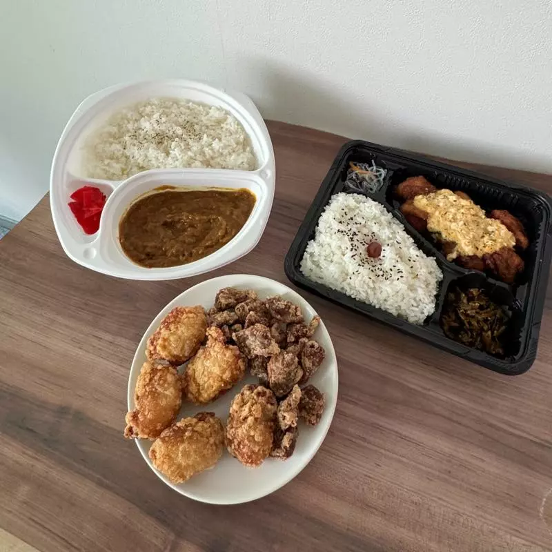 からあげページ 宮若】オリジナルキャラクターを手掛けたのはあの芸人！冷めても旨い鶏