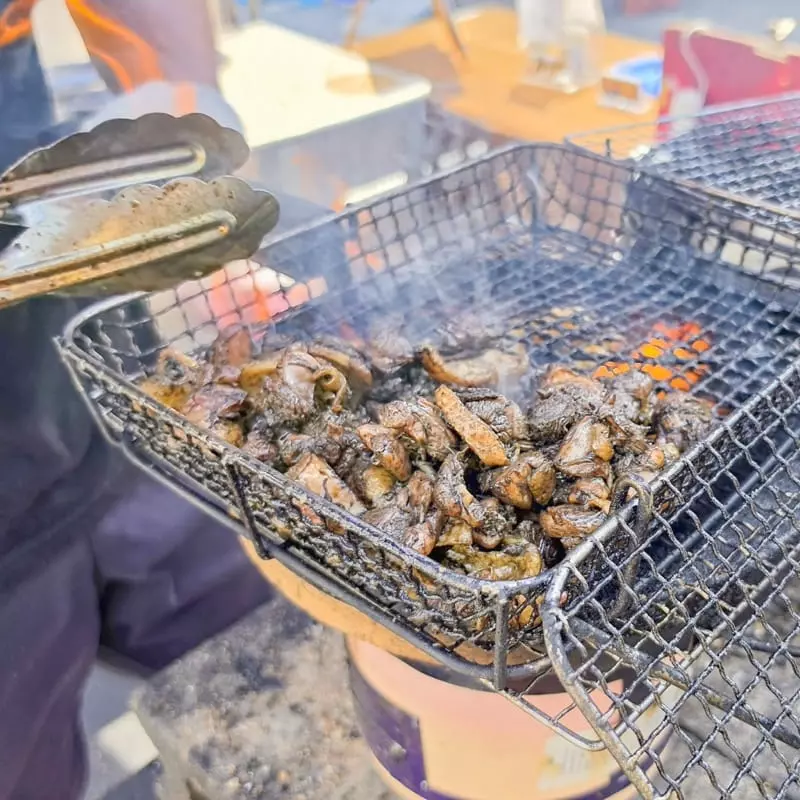 添田】人柄も味も愛される。鹿児島県産鶏を使ったこだわりの炭火焼き